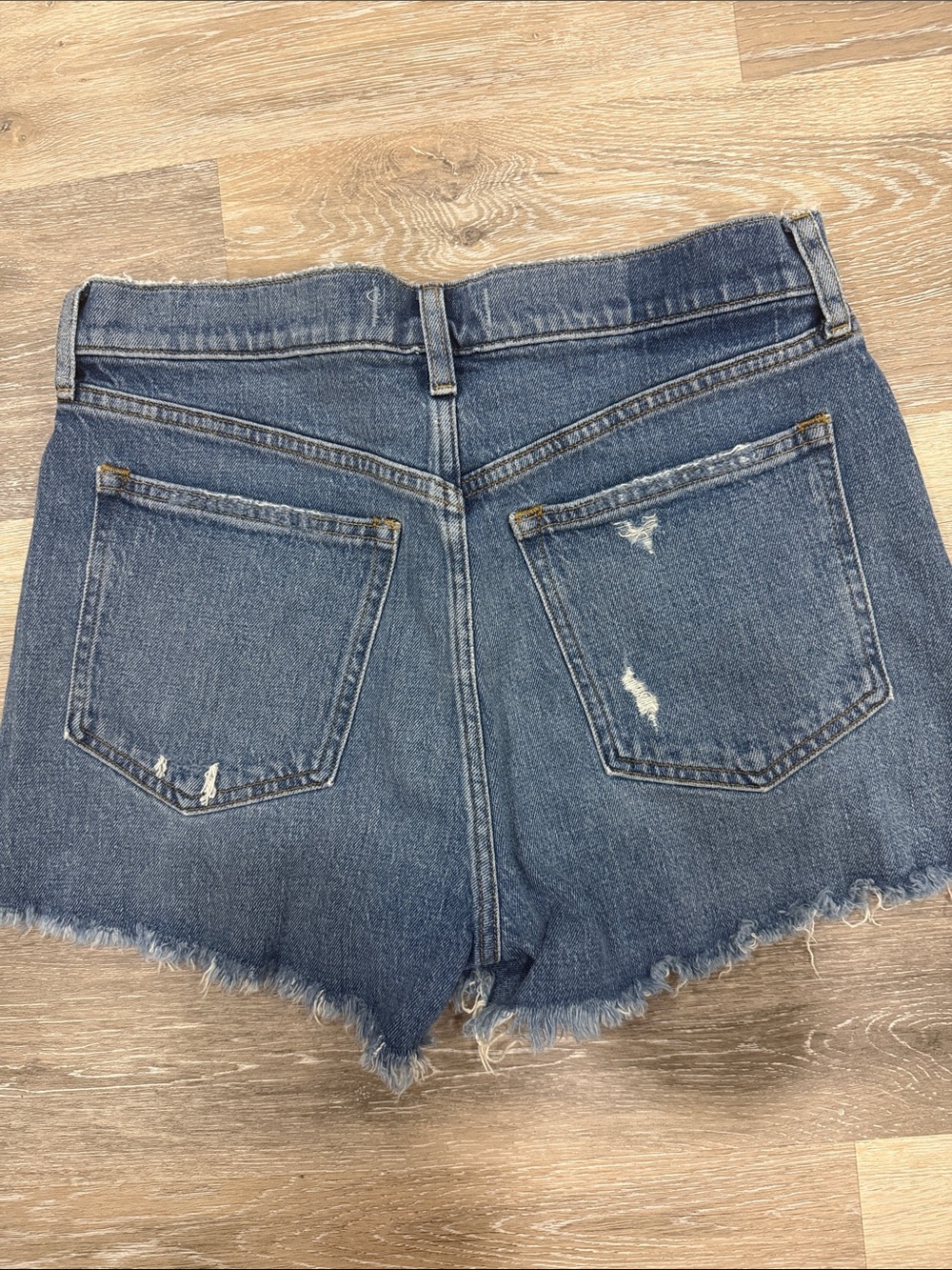 Abercrombie & Fitch Distressed Mid-Blue Mom Jean Shorts - Picture 4 of 4